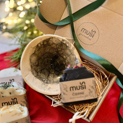 Mydelnička z dielne Keramika Svitek & Čierne mydlo