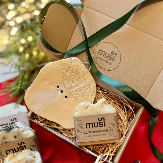 Mydelnička z dielne Keramika Svitek & Zlatomakové mydlo