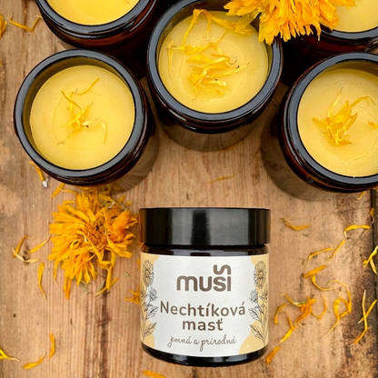Prírodná nechtíková masť Muši – ručne vyrobená, hojivá, vhodná na citlivú a veľmi suchú pokožku
